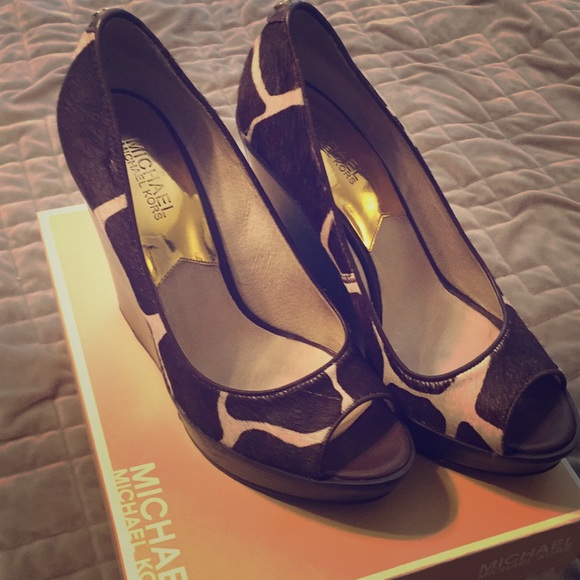Michael Kors wedges - Picture 1 of 4